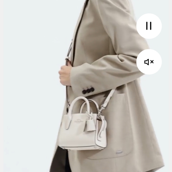 New! Mini Andrea Carryall in SVR/Chalk - Picture 3 of 9